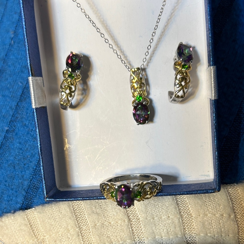 Mystic Topaz and Peridot Filigree Jewelry Set - Purple & Green